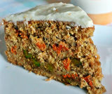 Pistachios and carrots cake with white chocolate glaze