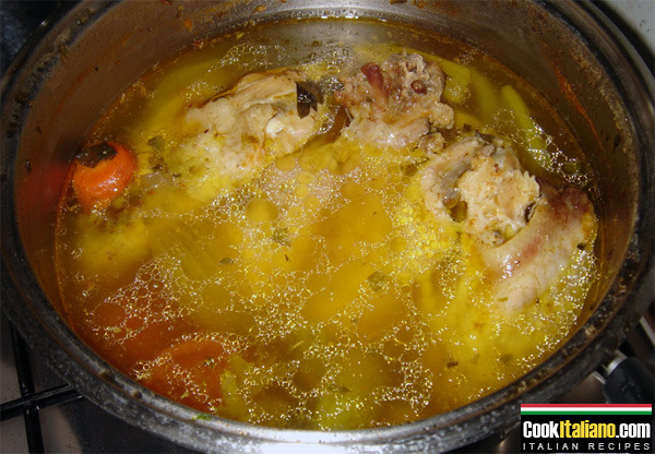 Chicken broth - Ricetta