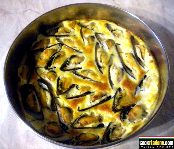 Baking pan of mussels