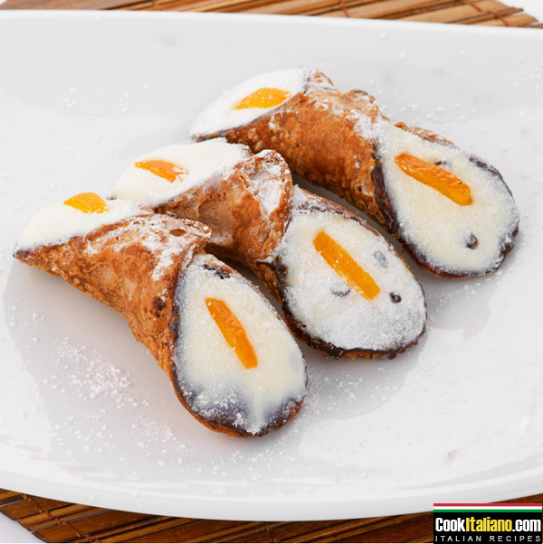 Sicilian cannoli