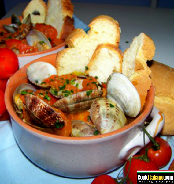 Genuine clams soup