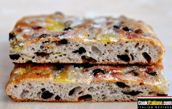 Sweet focaccia with raisin and walnuts